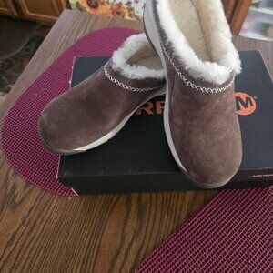 MERRELL  ENCORE ICE 4